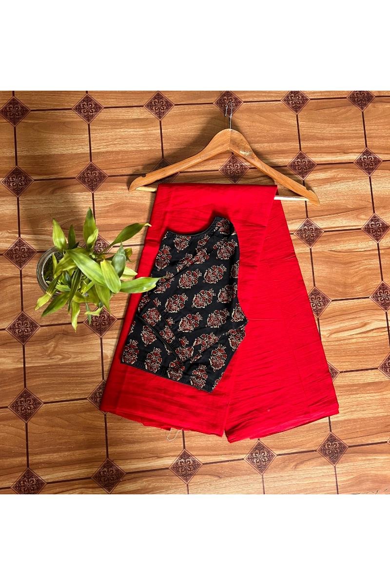Red Mul cotton sarees with With Ajrakh Blouse Plain Dyed