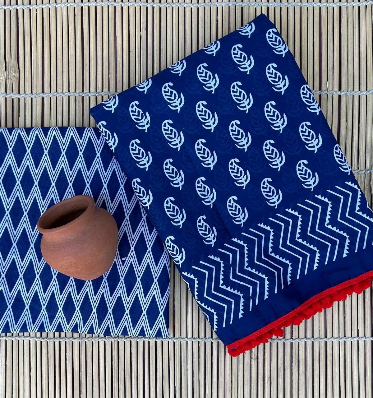 Navy Pompom Border Saree with Leaf Prosin Print